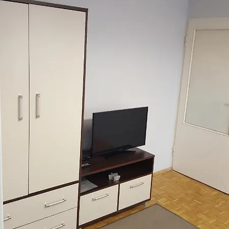 아파트 Sand Apartment *