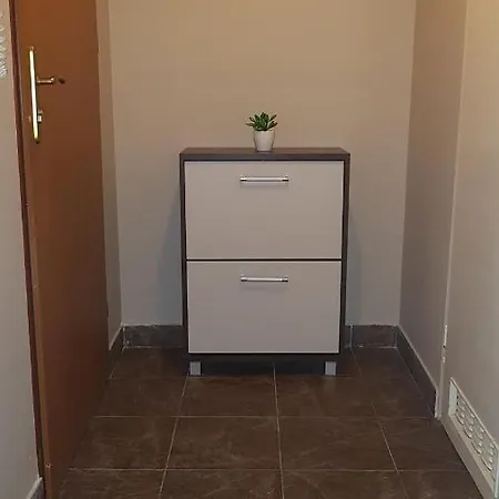 Sand Apartment *